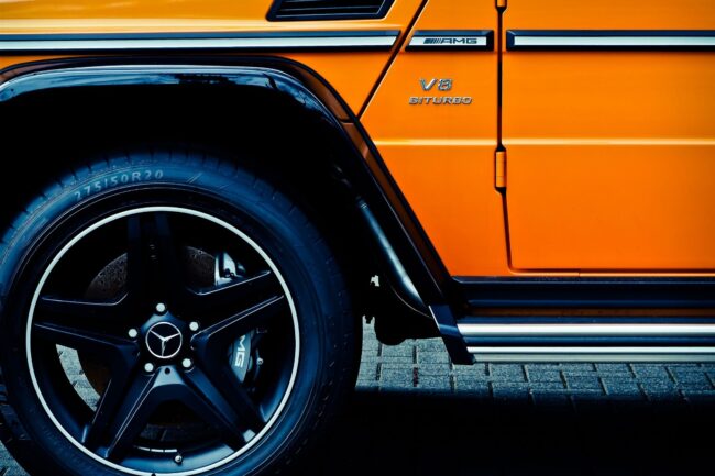 Lease return auto body repair in Calabasas and Westlake Village by Bumper2Bumper